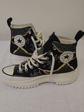 Converse Men's White 'Run Star' Sneakers l Chuck Taylors l Size 8